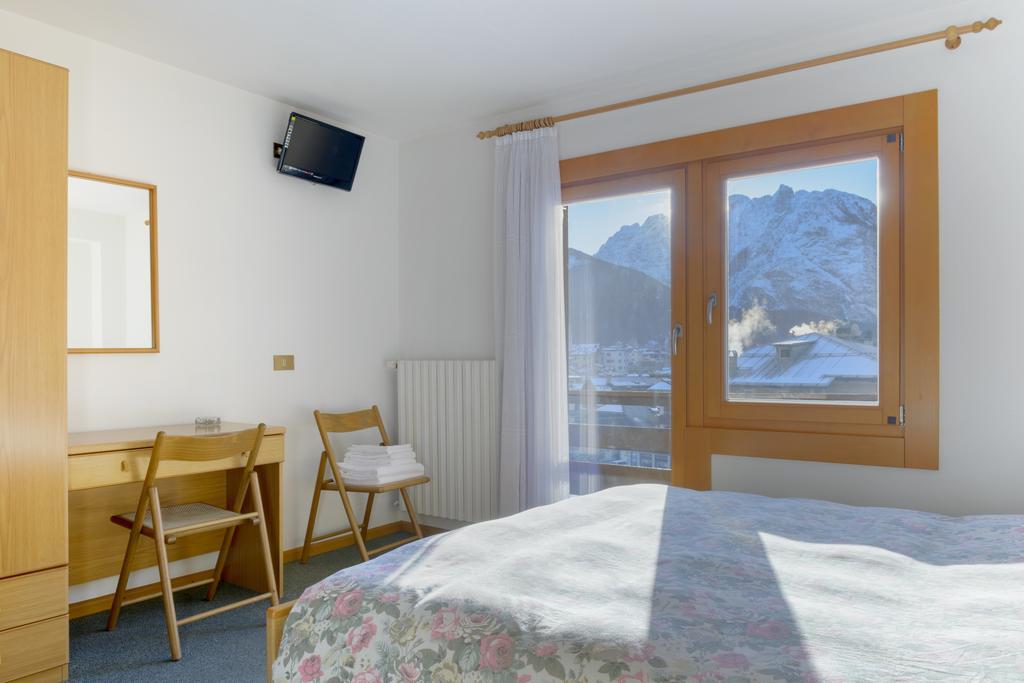 Hotel La Nuova Montanina Auronzo di Cadore Ngoại thất bức ảnh